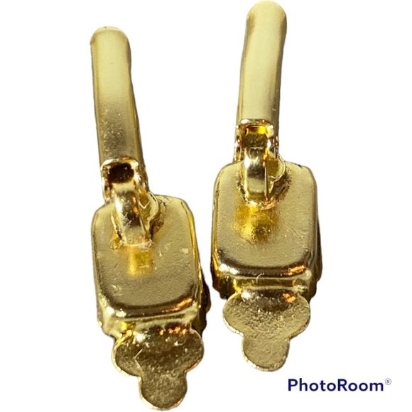 Mariana Earrings, Lever Back, Emerald Cut and Trio Cluster - Picture 4 of 4